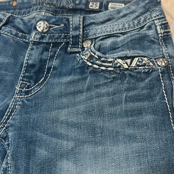 Miss Me Jeans - Picture 4 of 12
